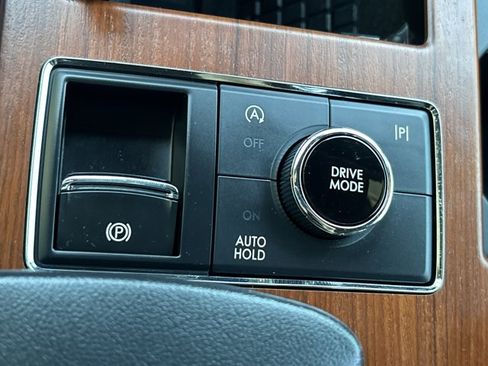 Used 2023 Lincoln Navigator Reserve AWD/4WD image 45