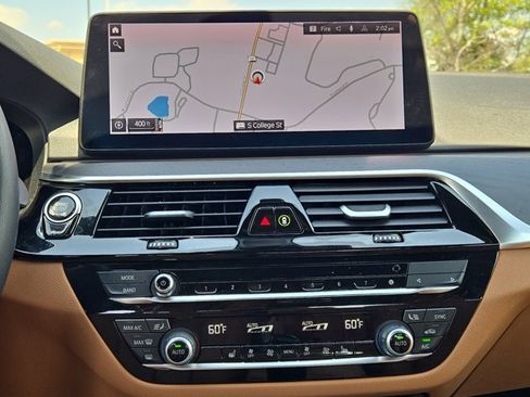 Used 2023 BMW 530i xDrive AWD/4WD image 36