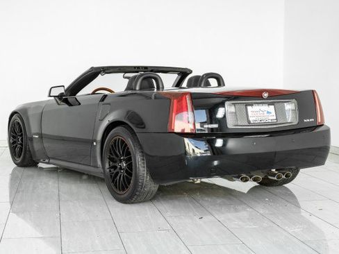 Used 2006 Cadillac XLR RWD image 8