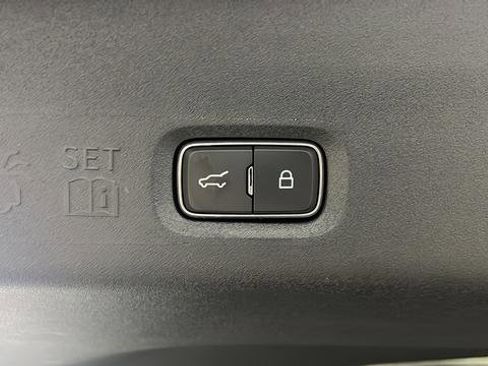 Used 2025 Ford Expedition Platinum AWD/4WD image 30