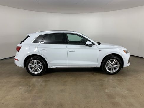 Used 2024 Audi Q5 e Premium Plus image 5