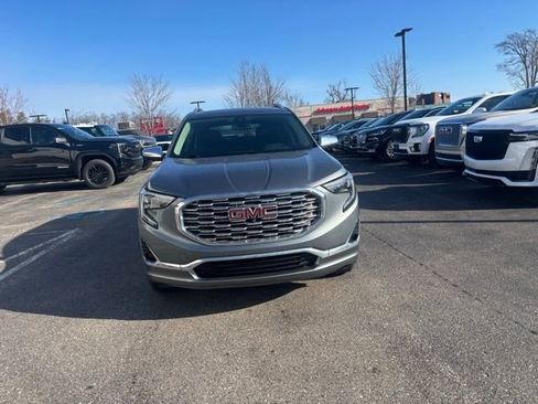 Used 2019 GMC Terrain Denali w/ Advanced Safety Package image 3