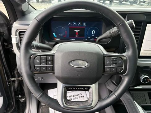 Used 2025 Ford F250 Platinum w/ Tremor Off-Road Package image 21