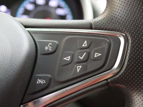 Used 2023 Chevrolet Malibu LT image 9