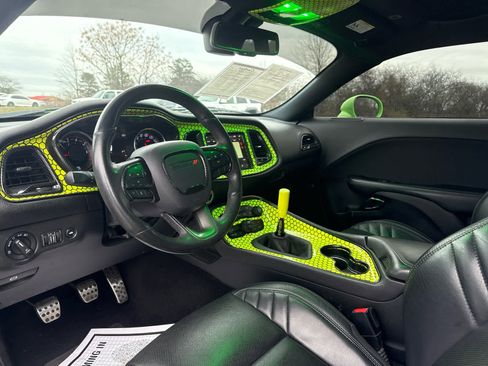 Used 2019 Dodge Challenger R/T Scat Pack w/ Driver Convenience Group image 14