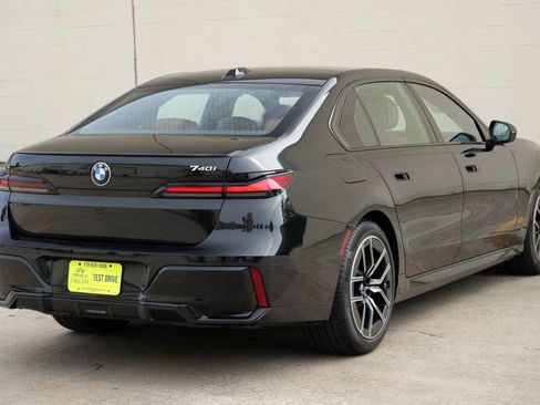 Used 2023 BMW 740i RWD image 66