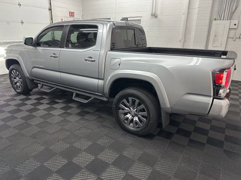 Used 2022 Toyota Tacoma Limited image 6