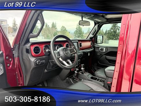 Used 2021 Jeep Gladiator Rubicon w/ Trailer Tow Package AWD/4WD image 35