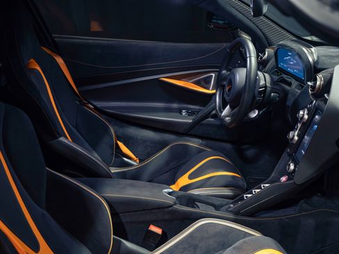Used 2018 McLaren 720S Performance image 4