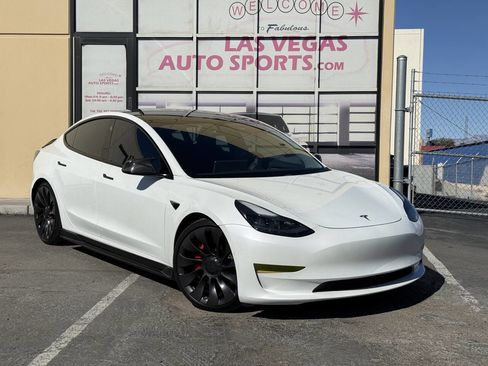 Used 2021 Tesla Model 3 Performance image 2