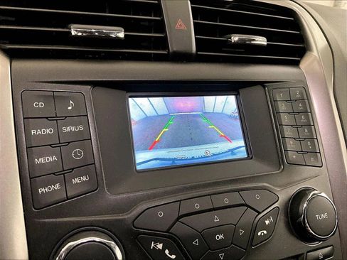 Certified 2018 Ford Fusion SE FWD image 20