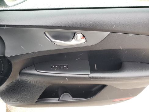 Used 2020 Kia Forte LXS image 25