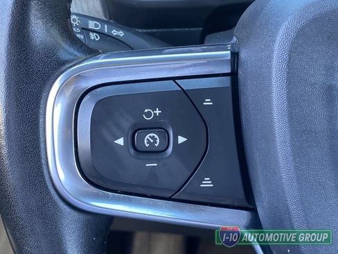 Used 2019 Volvo XC40 T4 Inscription FWD image 24