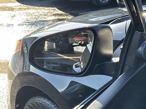 Used 2017 Toyota Corolla LE w/ Carpet Mat Package (TMS) image 17