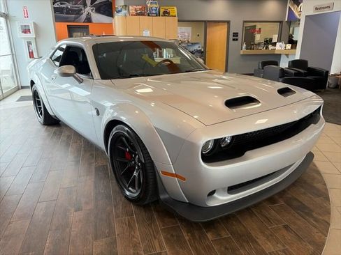 Used 2022 Dodge Challenger SRT Hellcat Redeye RWD image 2