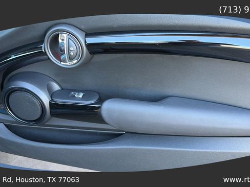 Used 2018 MINI Cooper S image 23