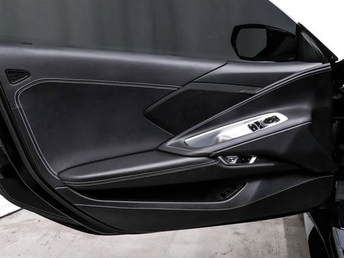 Used 2023 Chevrolet Corvette Stingray Coupe w/ Z51 Performance Package image 12