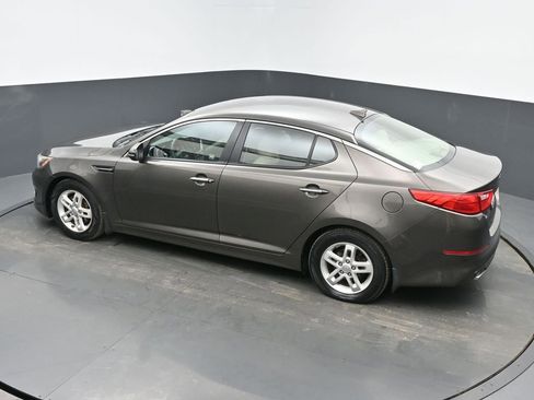 Used 2015 Kia Optima LX image 39