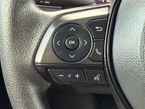 Used 2023 Toyota RAV4 LE FWD image 17