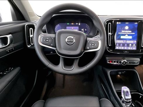 New 2026 Volvo XC40 B5 Plus w/ Climate Package AWD/4WD image 15