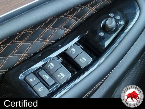 Used 2024 Jeep Grand Cherokee L Summit w/ High Altitude Package image 29