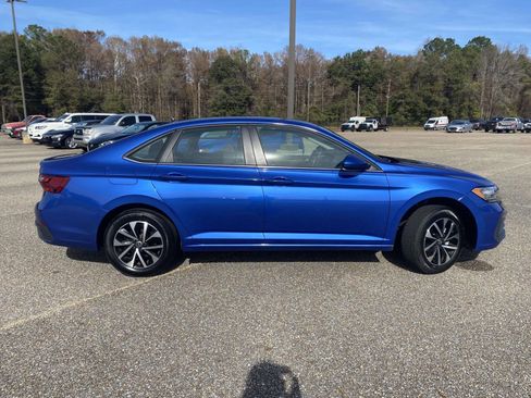 Used 2024 Volkswagen Jetta S image 8