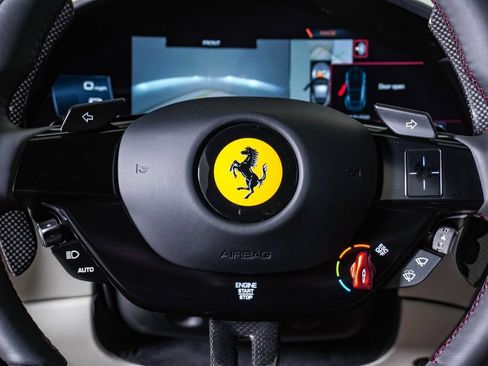 Used 2022 Ferrari Roma RWD image 23
