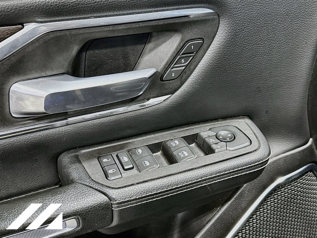 Used 2025 RAM 1500 Laramie AWD/4WD image 20