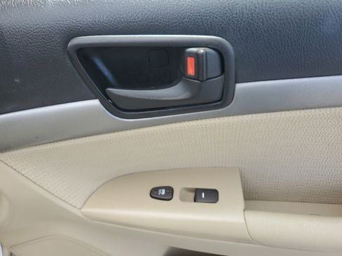 Used 2009 Hyundai Sonata GLS FWD image 41