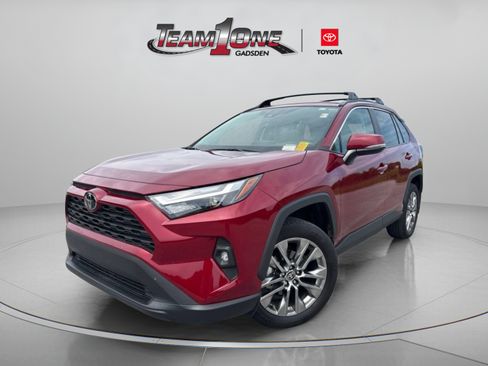 Used 2024 Toyota RAV4 XLE Premium FWD image 4