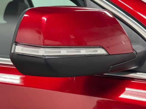 Certified 2023 GMC Acadia SLT w/ Trailering Package image 12