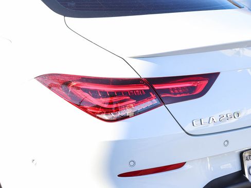 Used 2022 Mercedes-Benz CLA 250 CLA 250 image 10
