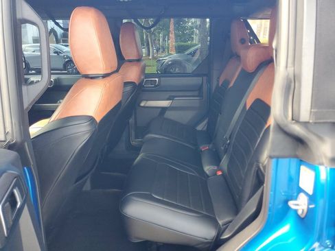 Used 2022 Ford Bronco Outer Banks AWD/4WD image 9