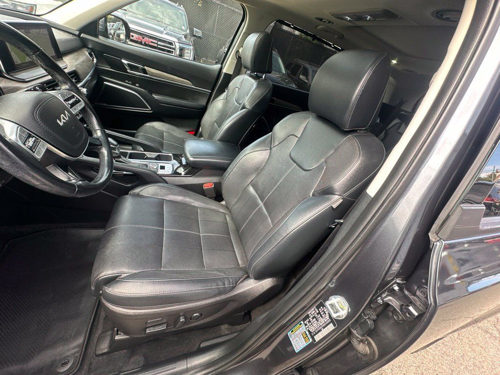 Used 2022 Kia Telluride SX w/ Nightfall Edition Package AWD/4WD image 10