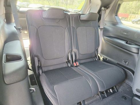 New 2026 Jeep Grand Cherokee L 4WD image 16