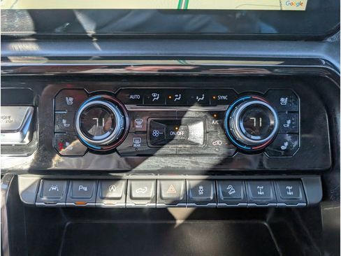 Used 2024 GMC Sierra 1500 AT4X image 14
