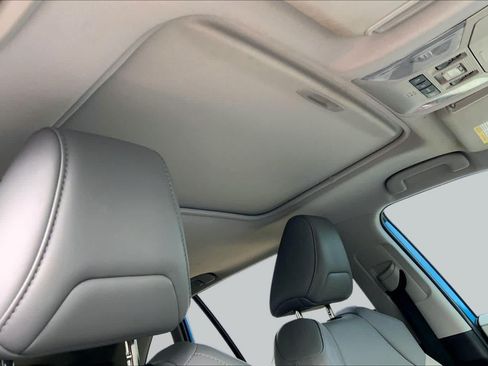 Used 2021 Toyota RAV4 XLE Premium FWD image 14
