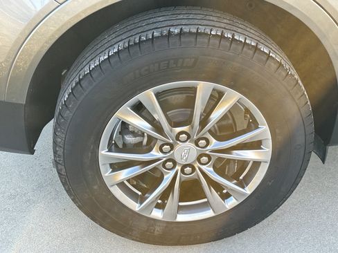 Used 2021 Cadillac XT5 Premium Luxury image 12