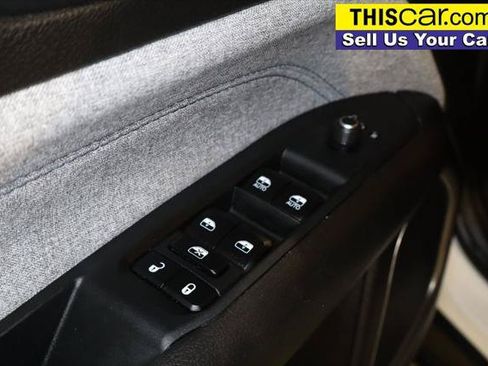 Used 2025 Jeep Compass Latitude AWD/4WD image 24