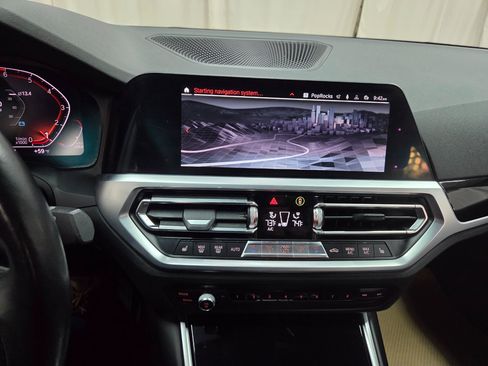 Used 2019 BMW 330i xDrive Sedan w/ Convenience Package image 28