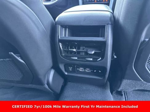 Used 2024 Jeep Grand Cherokee Limited w/ Luxury Tech Group II AWD/4WD image 14