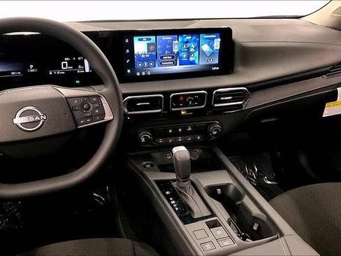 New 2027 Nissan Sentra S w/ Floor Mat Package FWD image 8