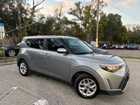 Used 2023 Kia Soul LX w/ Option Group 015 image 6