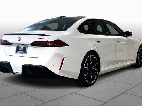 Used 2026 BMW M5 w/ Carbon Package image 24