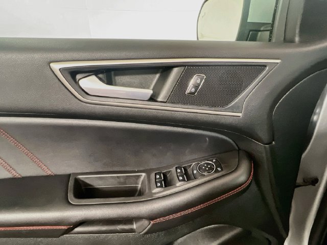 Used 2023 Ford Edge ST-Line AWD/4WD image 10