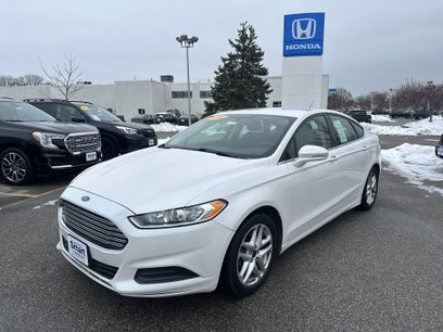 Used 2016 Ford Fusion SE