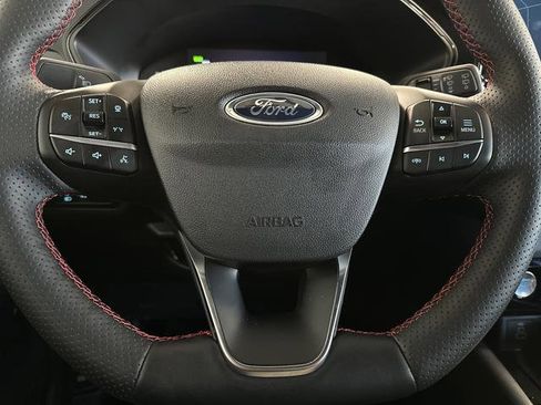 Certified 2025 Ford Escape ST-Line Elite w/ Tech Pack #1 image 17