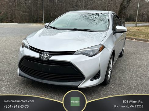 Used 2017 Toyota Corolla SE image 3