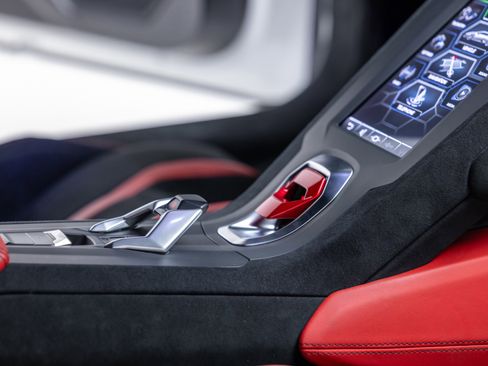 Used 2022 Lamborghini Huracan STO image 55