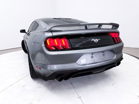 Used 2020 Ford Mustang Premium image 7